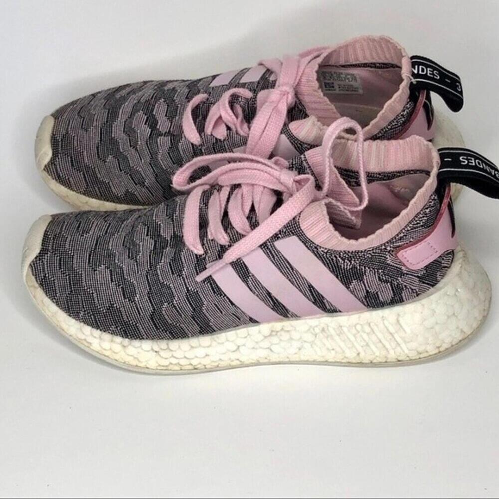 adidas NMD R2 Running Shoes for Women, Size 6 - Picture 3 of 8